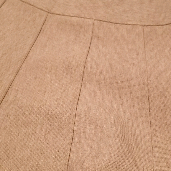 Skirt - Picture 2 of 2